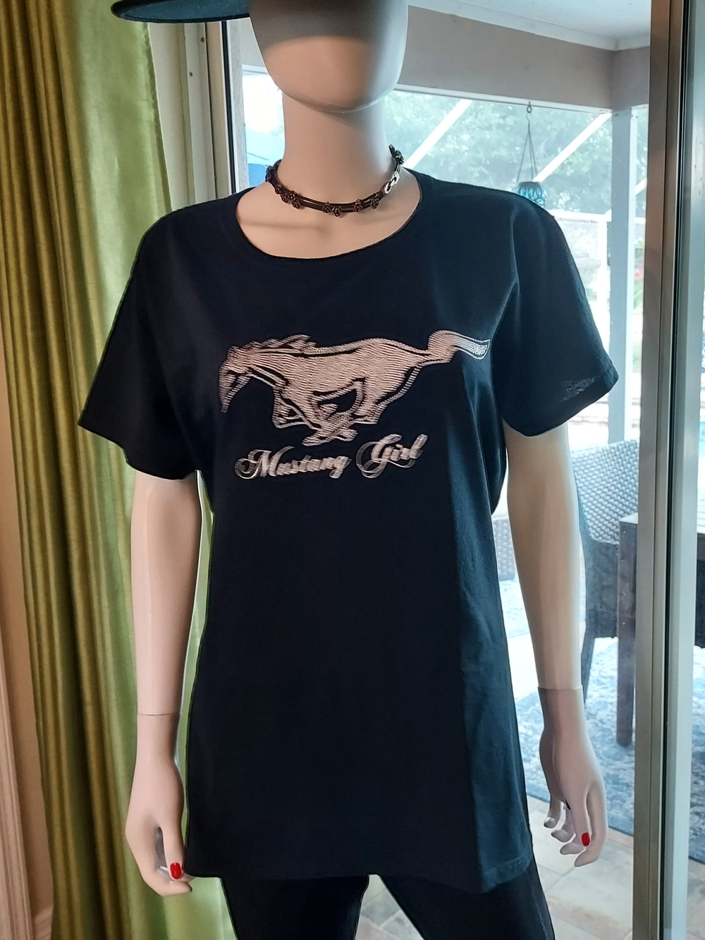 Gildan Black Mustang Girl Short Sleeve Tee with Silver Graphic. Never Worn.  2XL